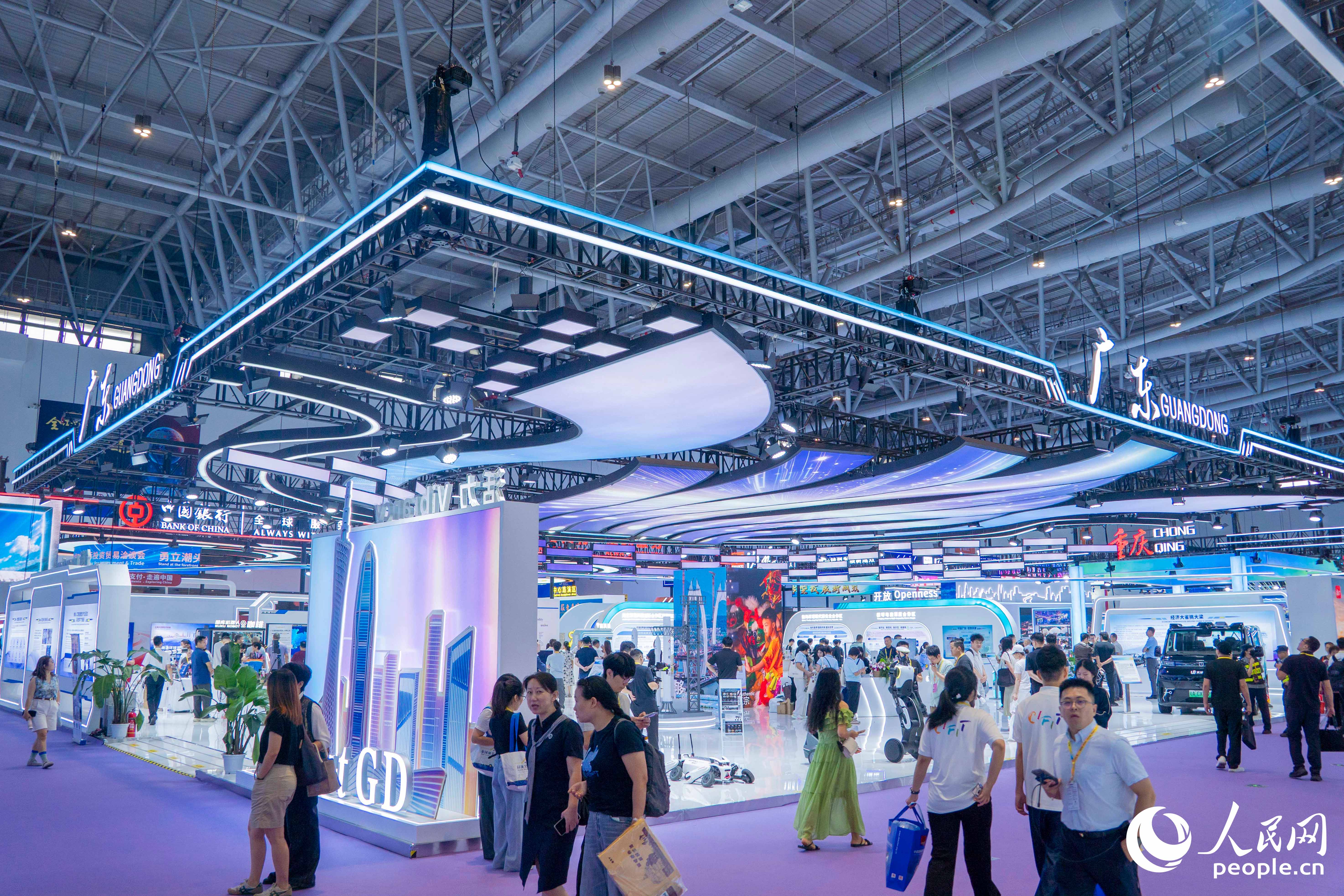 主宾省之一的广东省展馆。人民网 林铭贤摄